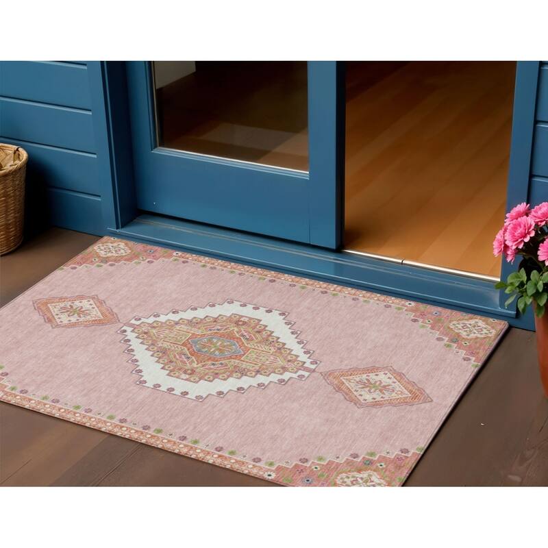 HomeRoots Oriental Traditional Rectangle Outdoor Rug - 3' x 5'