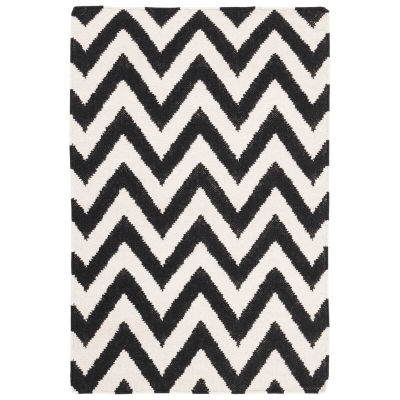 SAFAVIEH Handmade Flatweave Dhurries Naira Modern Wool Rug - 2'6" x 4' - Black/Ivory