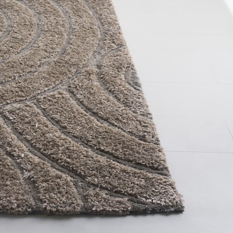SAFAVIEH Handmade South Beach Daisha Shag Solid Polyester Rug