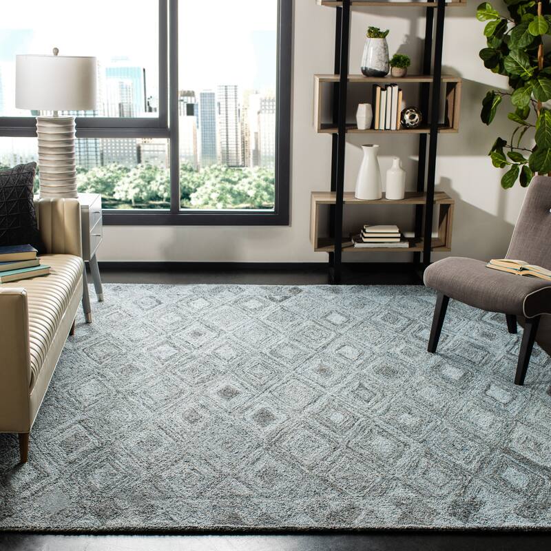 SAFAVIEH Handmade Abstract Eivor Modern Wool Rug - 8' x 10' - Blue/Black
