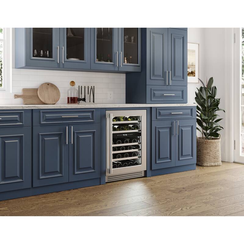 Zephyr PRPW24C02CG Presrv 24" Wide 45 Bottle Capacity Built-In / Free