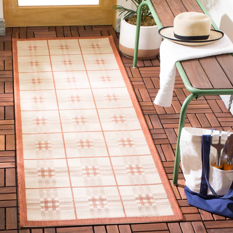 SAFAVIEH Courtyard Jeraldine Indoor/ Outdoor Waterproof Patio Backyard Rug