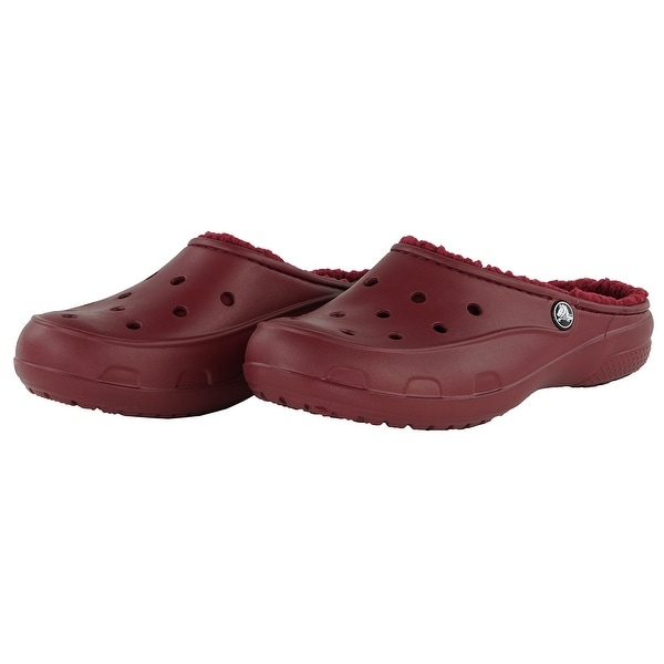 crocs freesail plush fuzz lined clog