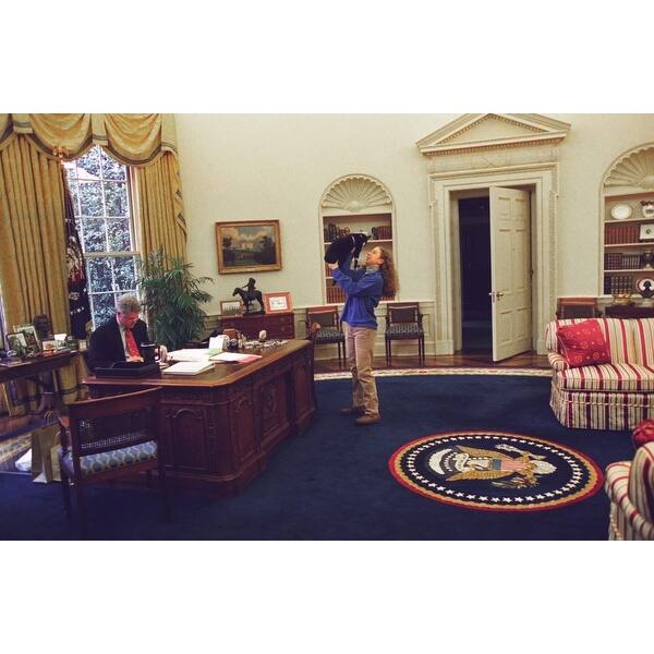 Shop Chelsea Clinton Playing With Socks The Cat In The Oval Office
