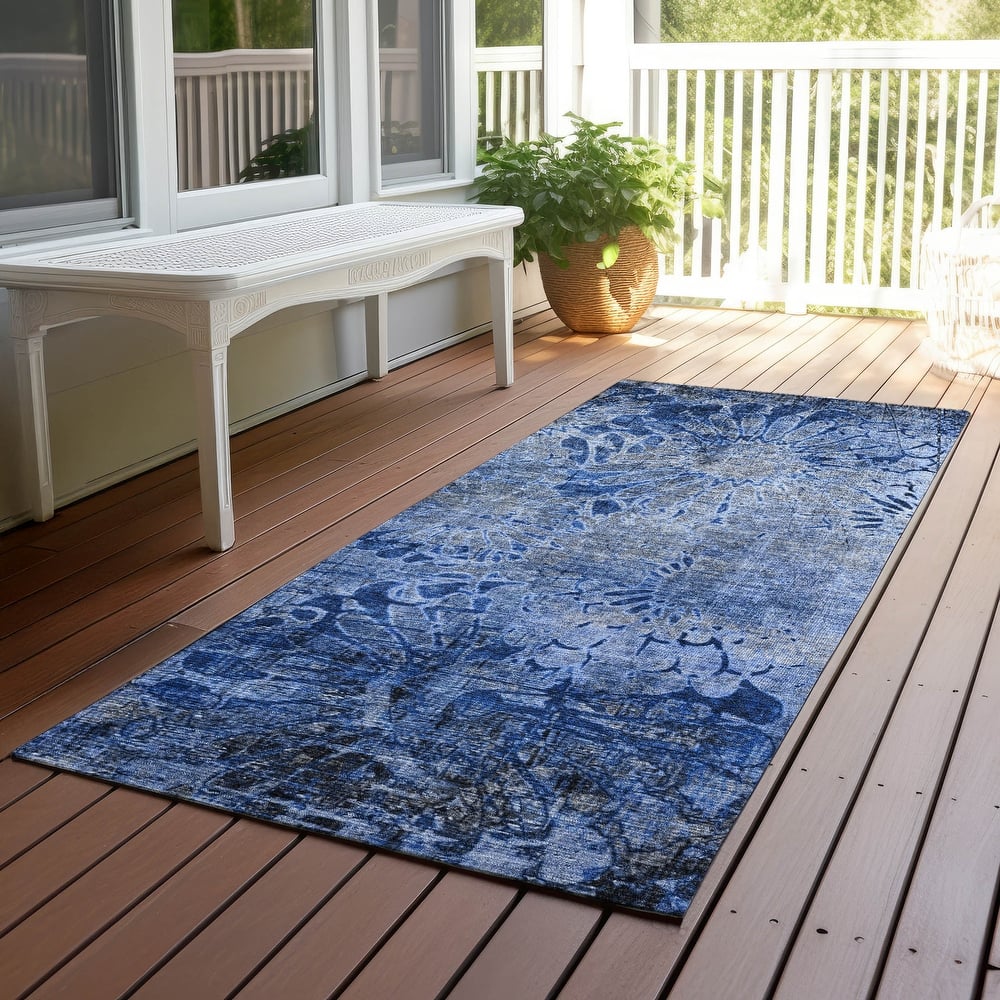 Machine Washable Indoor/ Outdoor Modern Floral Chantille Rug