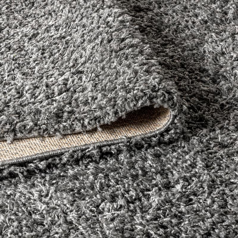 JONATHAN Y Modern Shag Plush Tassel Area Rug