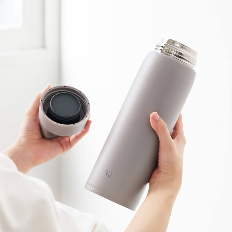 Zojirushi 34 oz. Stainless Mug with Lid Handle SU-DA100