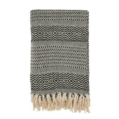Stripe Diamond-Patterned Fringed Throw