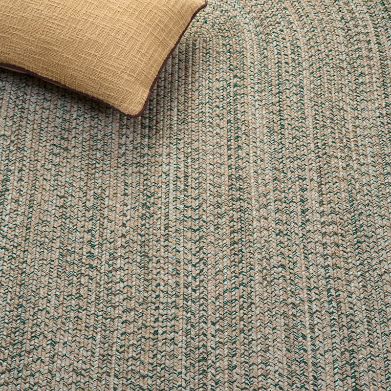 SAFAVIEH Handmade Braided Thijs Reversible Rug