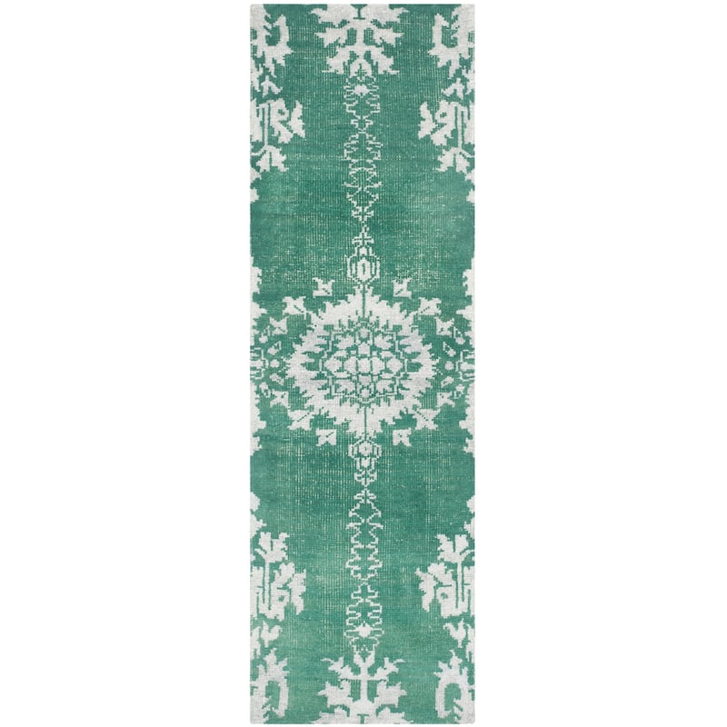 SAFAVIEH Hand-knotted Stone Wash Theddy Modern Wool Rug