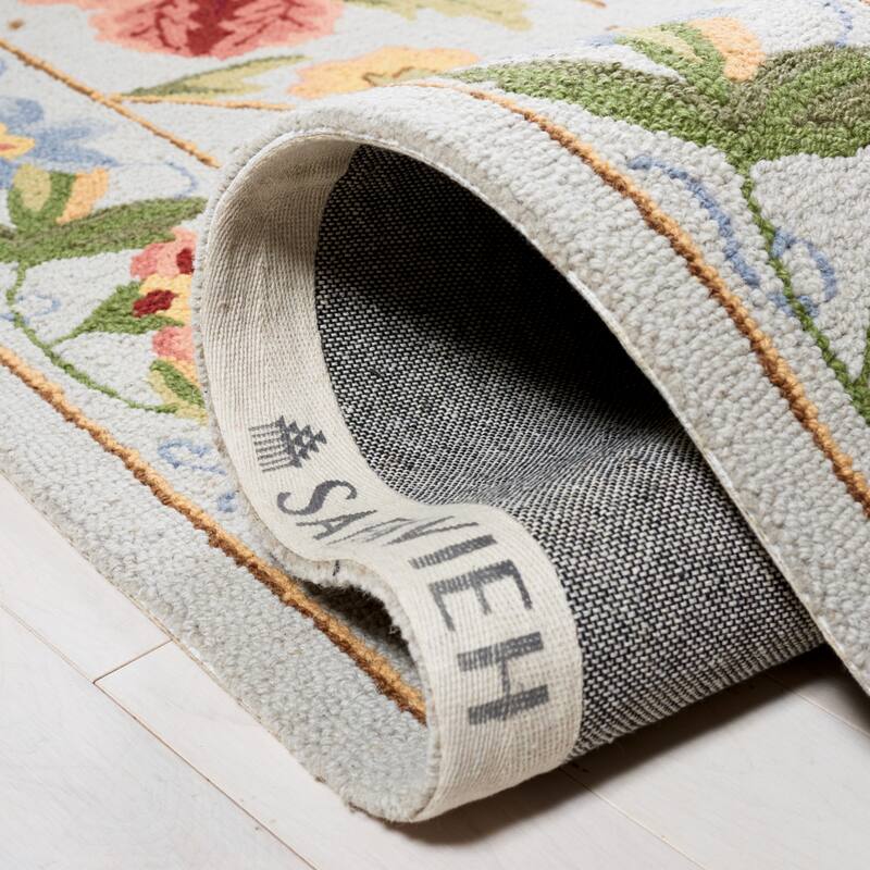 SAFAVIEH Handmade Chelsea Rubi French Country Floral Wool Rug On Sale