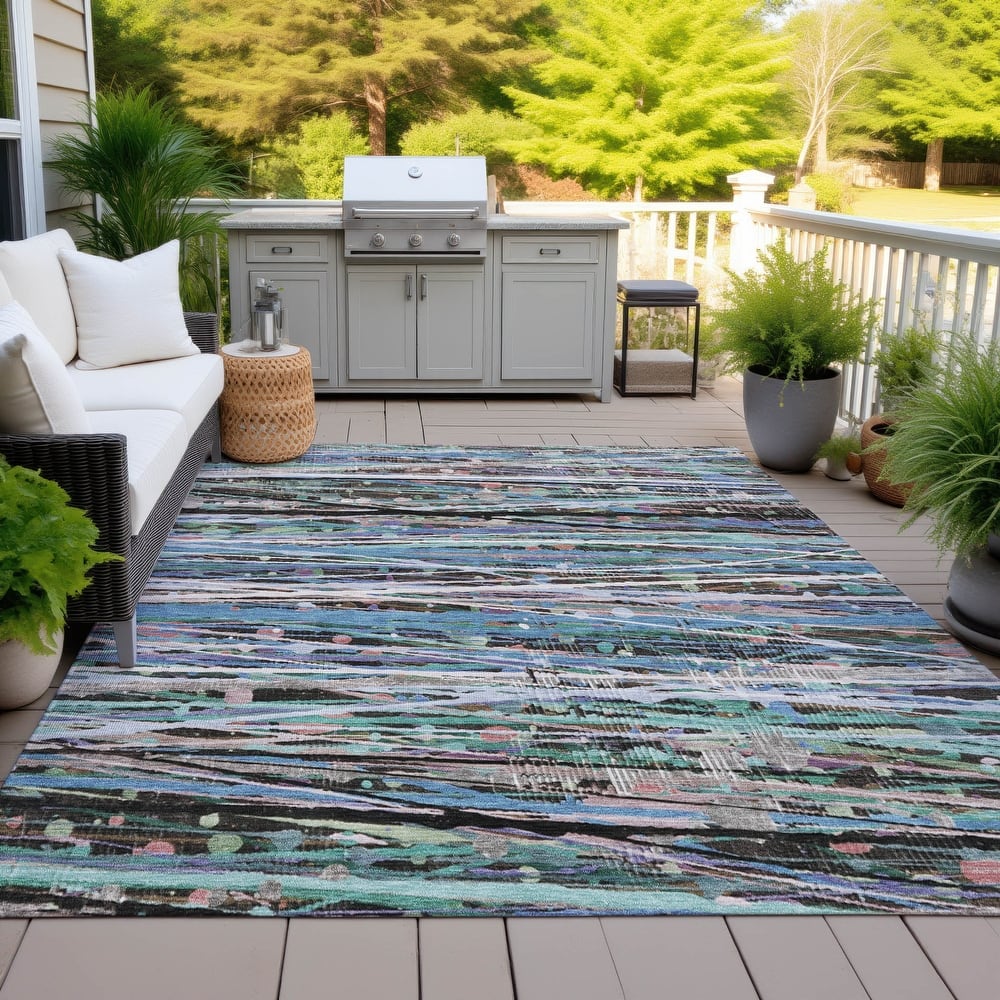 Machine Washable Indoor/Outdoor Abstract Stripes Chantille Rug