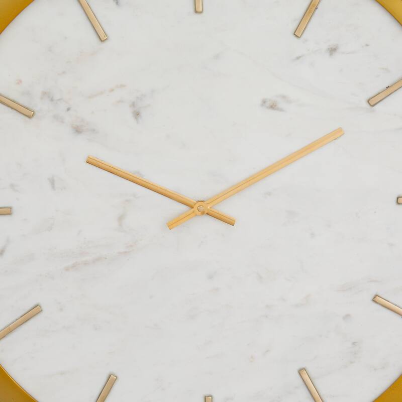 CosmoLiving by Cosmopolitan Marble Glam Wall Clock