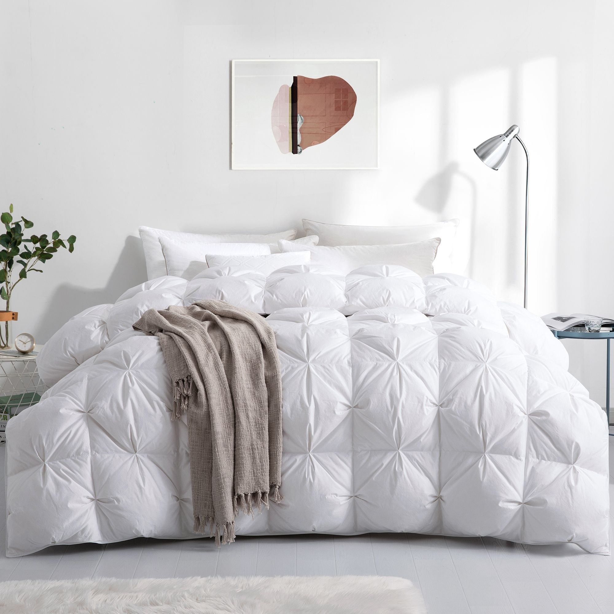White Goose Down Winter Comforter 