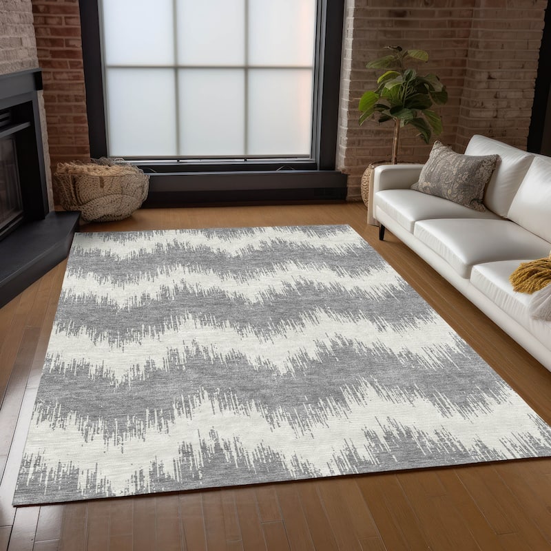 Machine Washable Indoor/ Outdoor Chantille Modern Chevron Rug