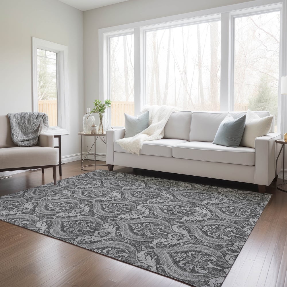 Machine Washable Indoor/ Outdoor Damask Chantille Rug