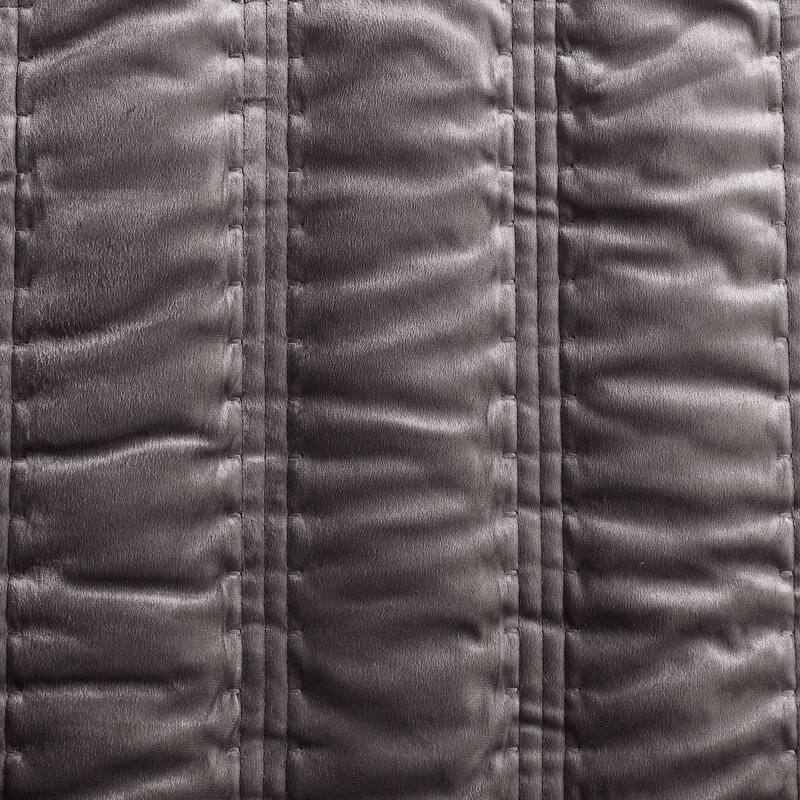 Vera Wang Velvet Linear Stitch Solid Quilt Set