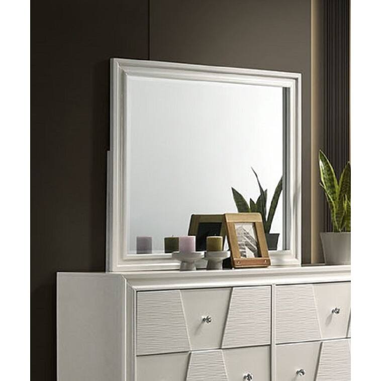 Classic Whtie Finish Modern 3pc Bedroom Set Bed Dresser Mirror