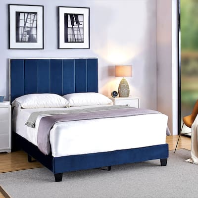 Mallory Upholstered Platform Bed by US PRIDE FURNITURE