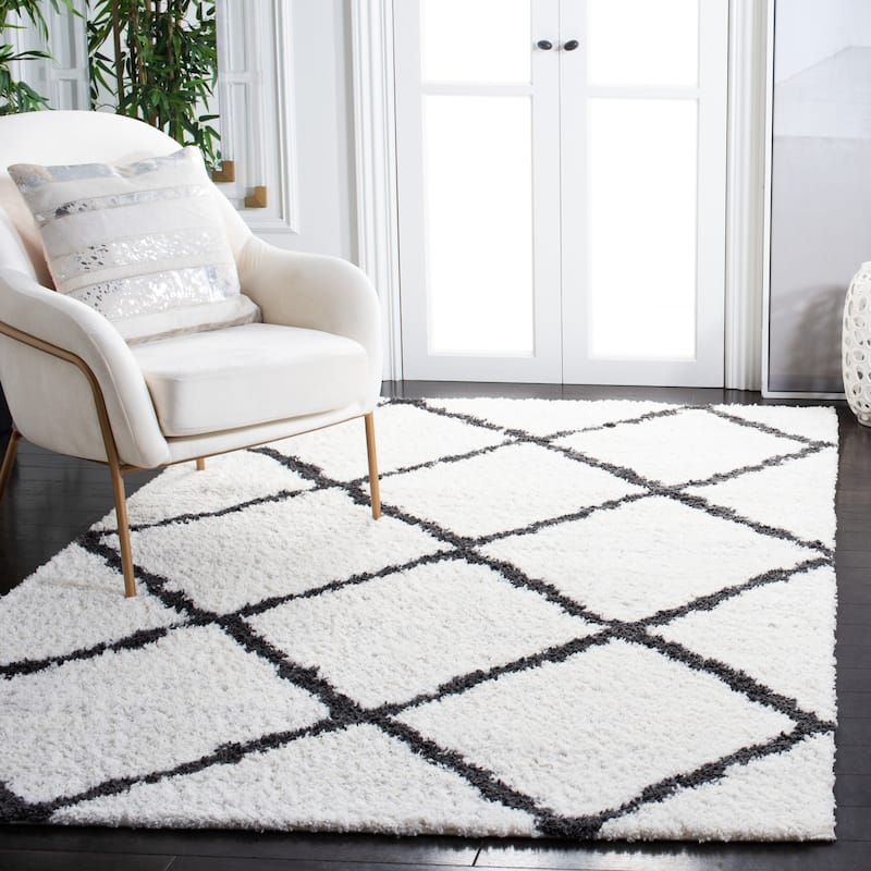 SAFAVIEH August Shag Velea Trellis 1.2-inch Thick Rug - 8' x 10' - Ivory/Black