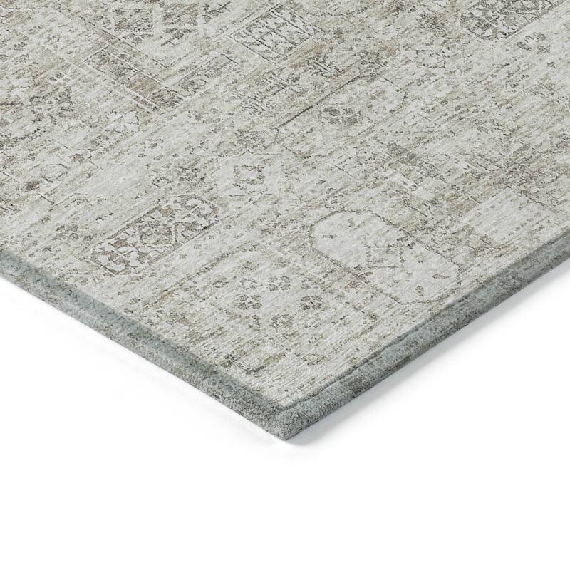 Machine Washable Indoor/ Outdoor Chantille Traditional Vintage Rug