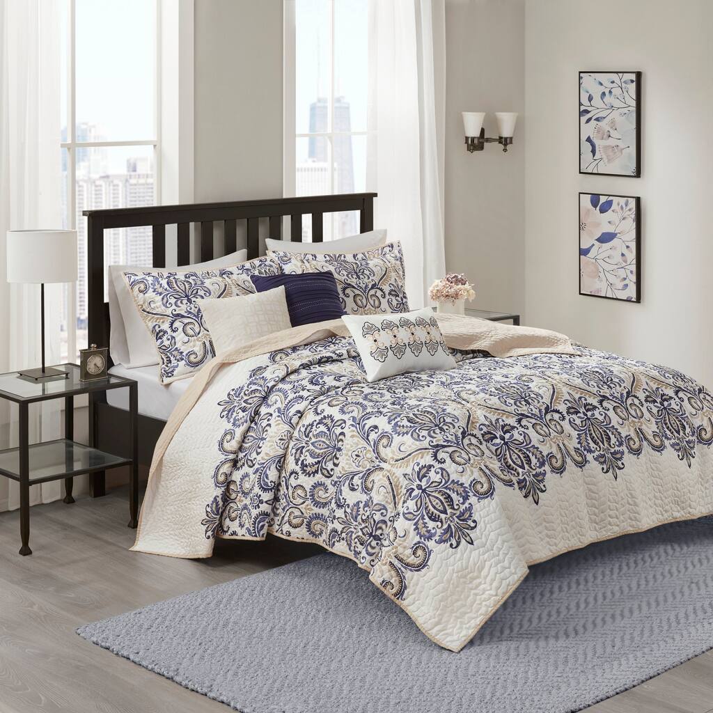 GDF Studio - Cali Reversible Paisley Quilt Set with Throw Pillows