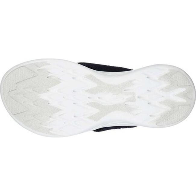skechers on the go sunny