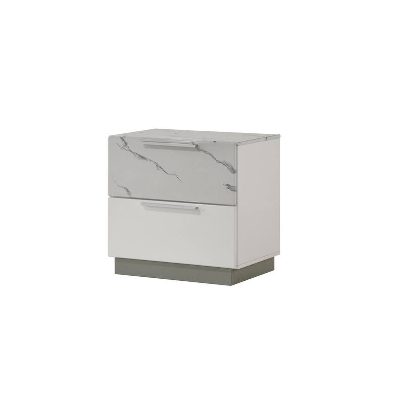 Mist King / Queen 4PC / 5PC Bedroom Set White