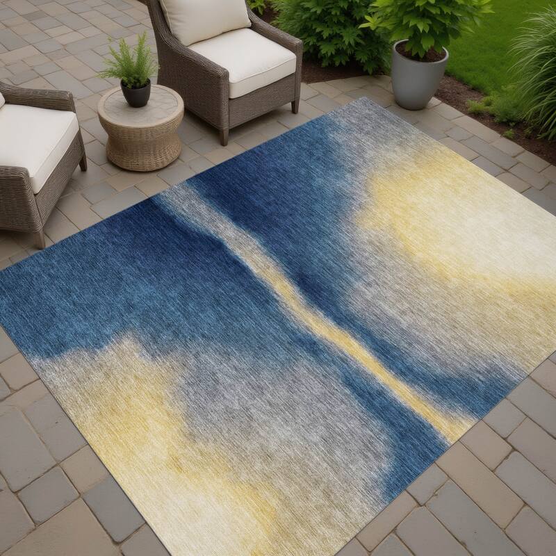 Machine Washable Indoor/ Outdoor Modern Landscape Chantille Rug