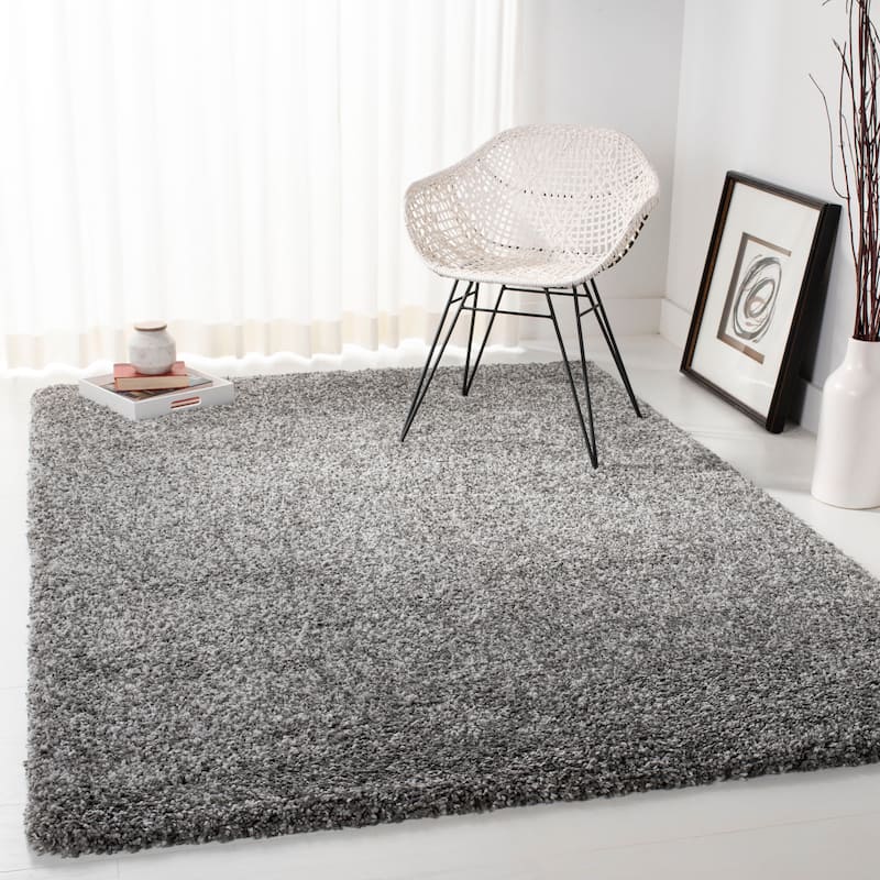 SAFAVIEH Royal Shag Soffia 2-inch Thick Rug - 5' 3" x 7' 6" - Grey - Rectangle