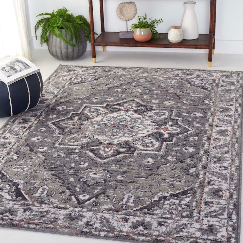 SAFAVIEH Pyramid Tapati Traditional Oriental Rug - 9' x 12' - Grey/Ivory