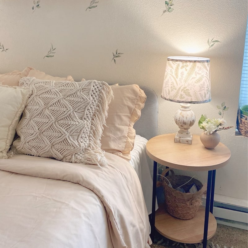 19'' White Table Lamp Set