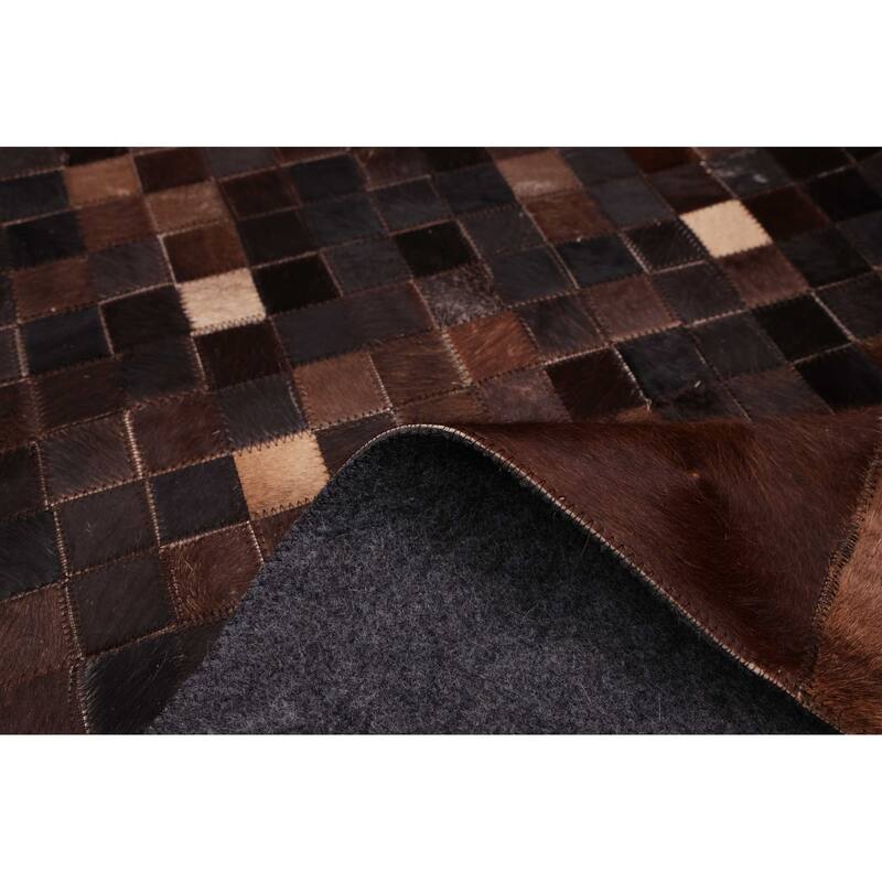 ECARPETGALLERY Handmade Cowhide Patchwork Dark Brown Leather Rug - 5'0 x 5'0