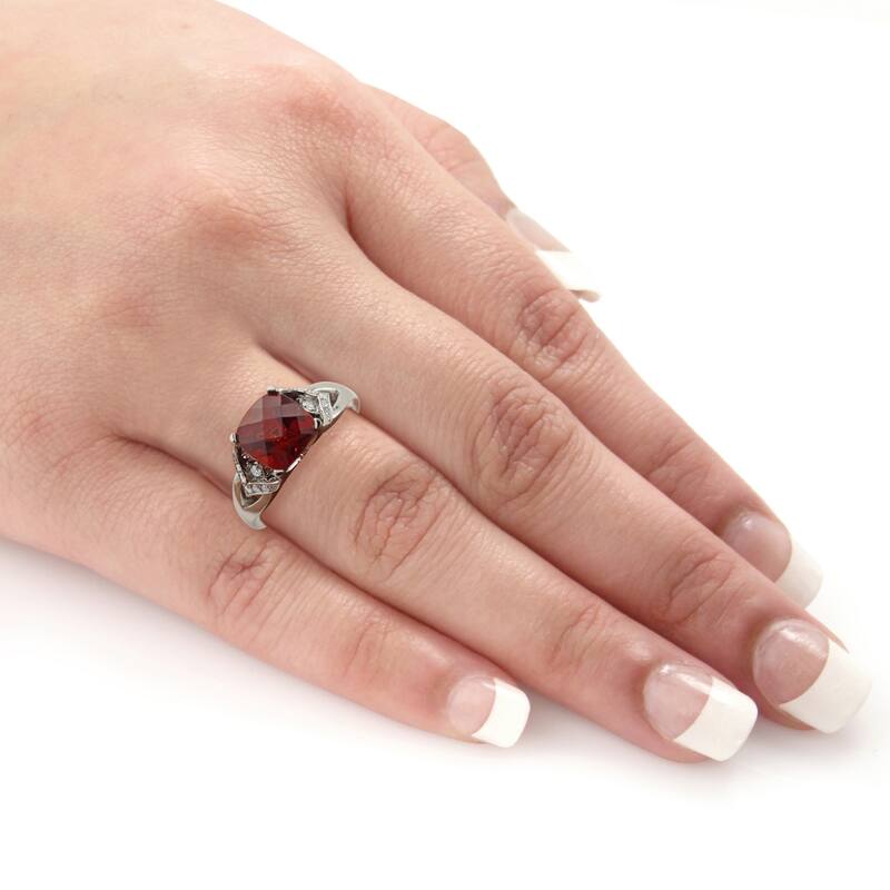 Auriya Modern 2 3/8ct Cushion-cut Garnet and Diamond Engagement Ring 1/6ctw 14k Gold