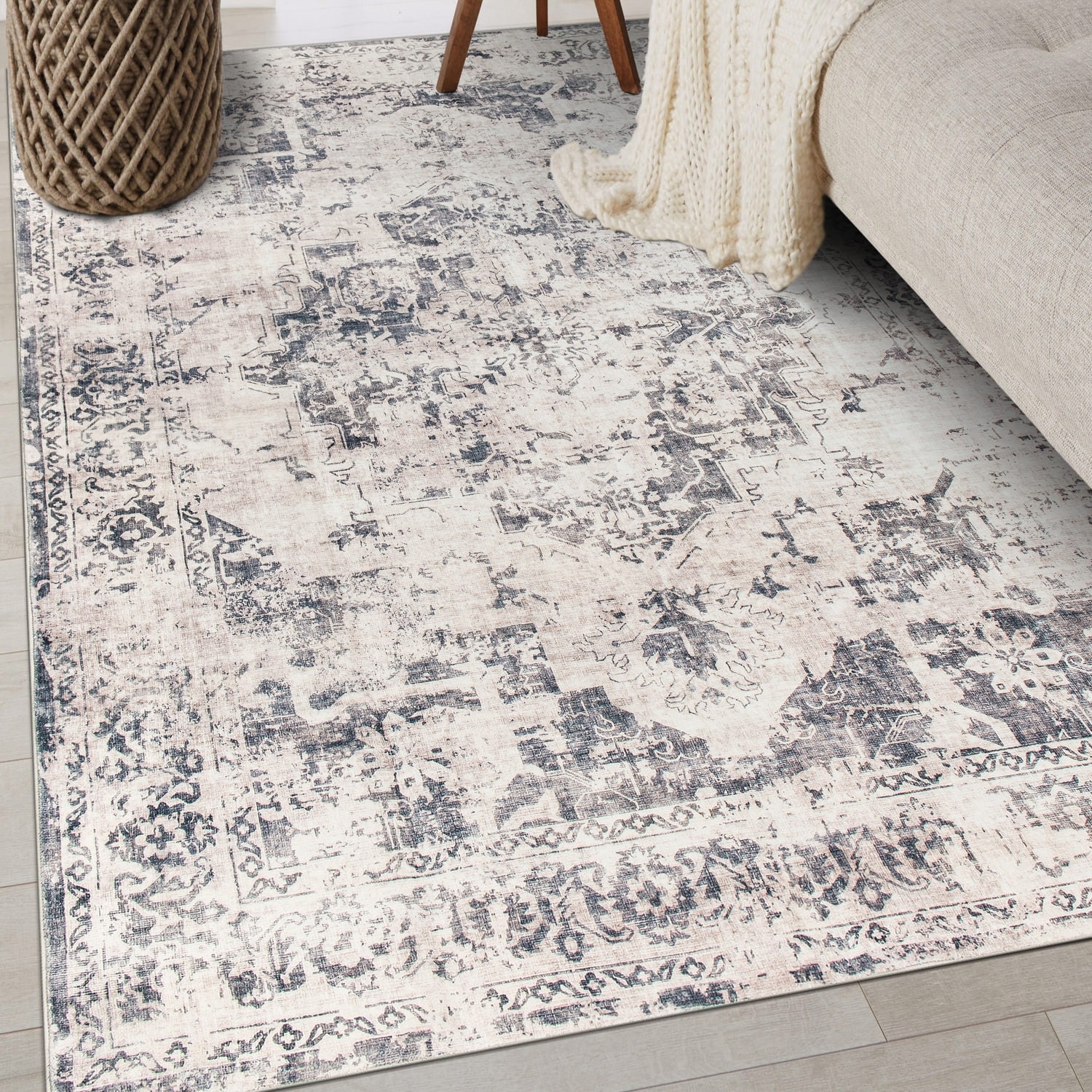 World Rug Gallery Transitional Distressed Medallion Washable Non-Slip Area Rug