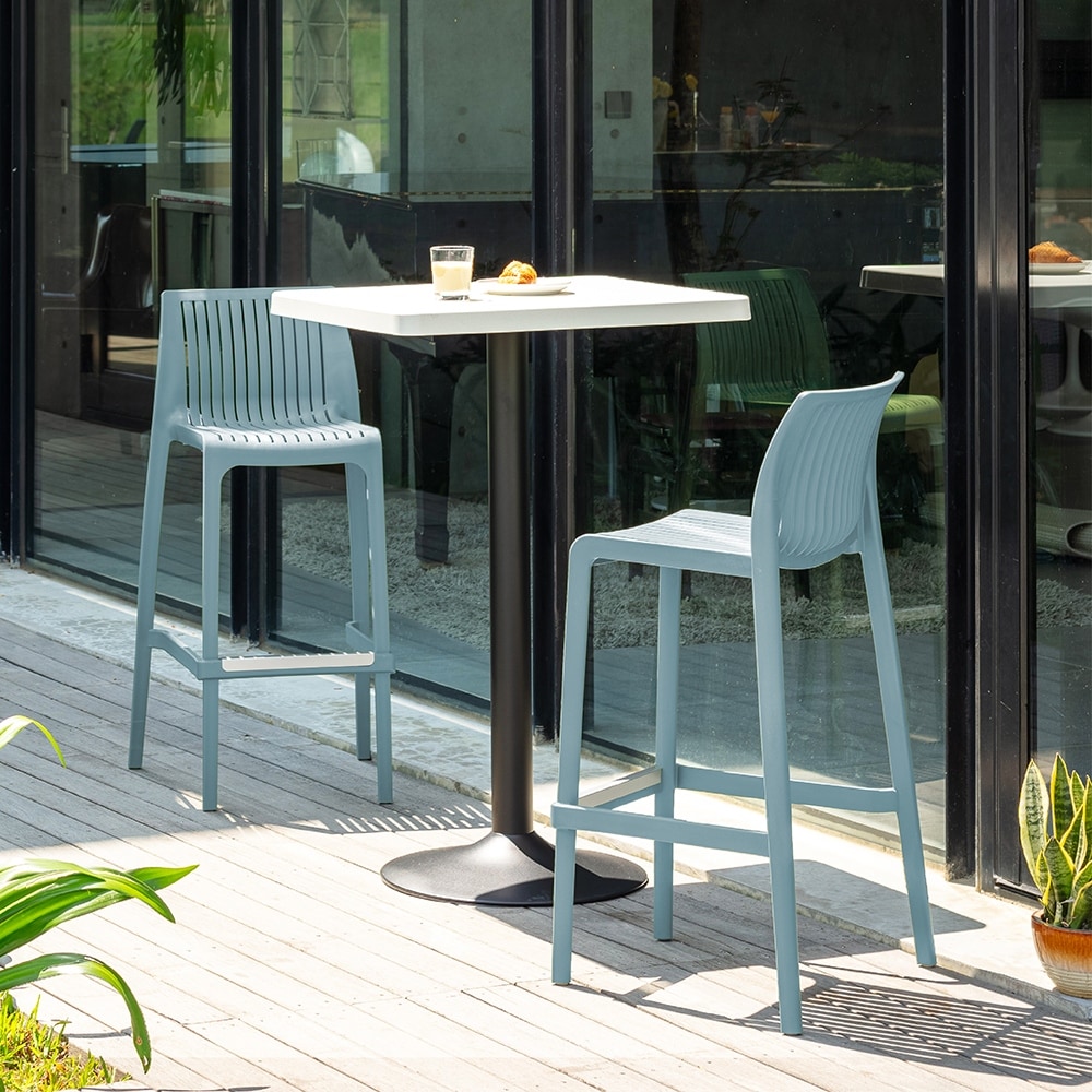 Resin bar stools discount