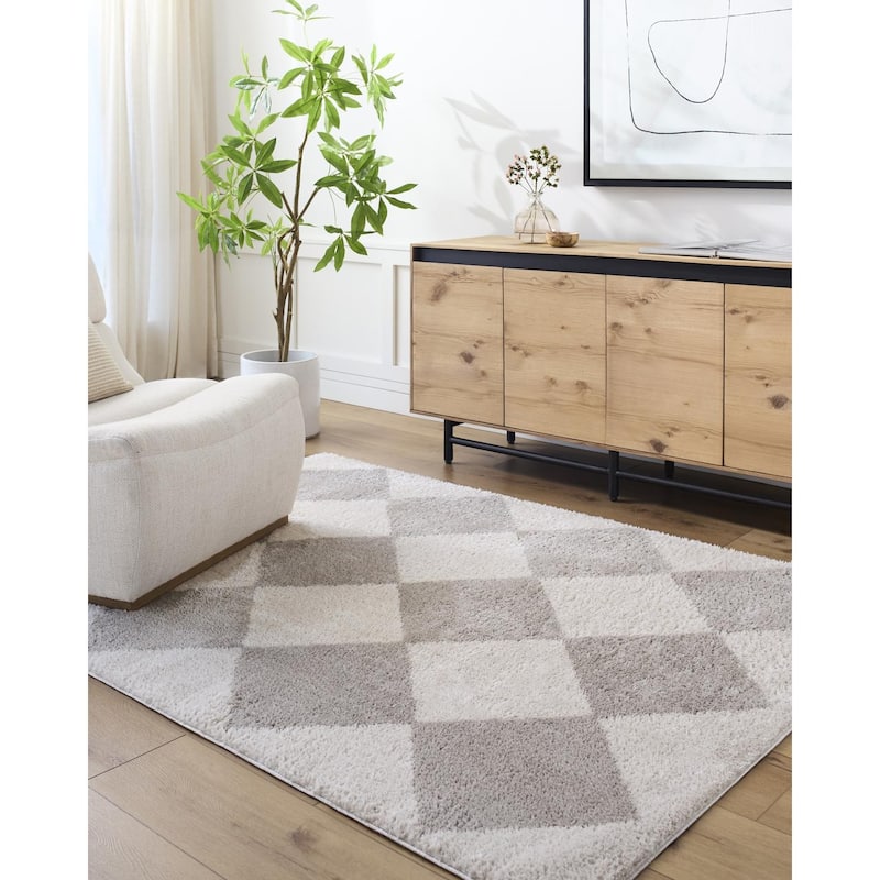 Livabliss Scandinavian Fossay Shag Diamond Washable Area Rug - 6'7" x 9' - Light Beige/ Medium Gray
