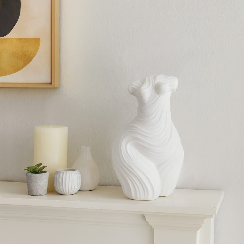 Abstract Female Torso Sculpture in Resin - Decorative Objects for Home Decor