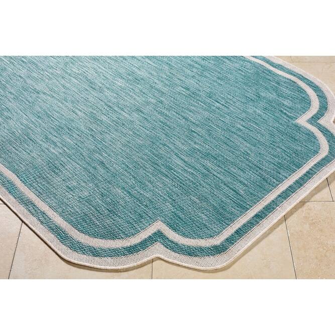 Livabliss Miami Beach Traditional Indoor/Outdoor Area Rug
