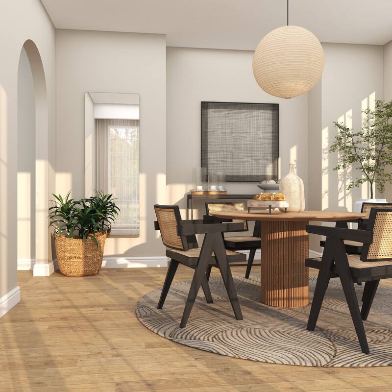 CosmoLiving by Cosmopolitan Silver Metal Room Wall Mirror