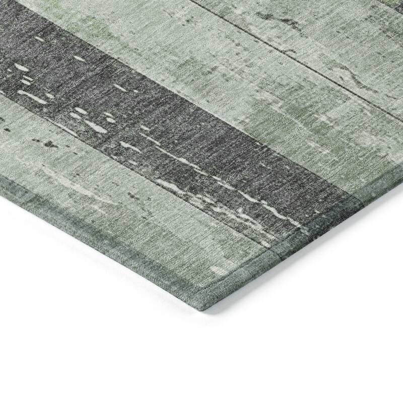 HomeRoots Striped Transitional Rectangle Outdoor Rug