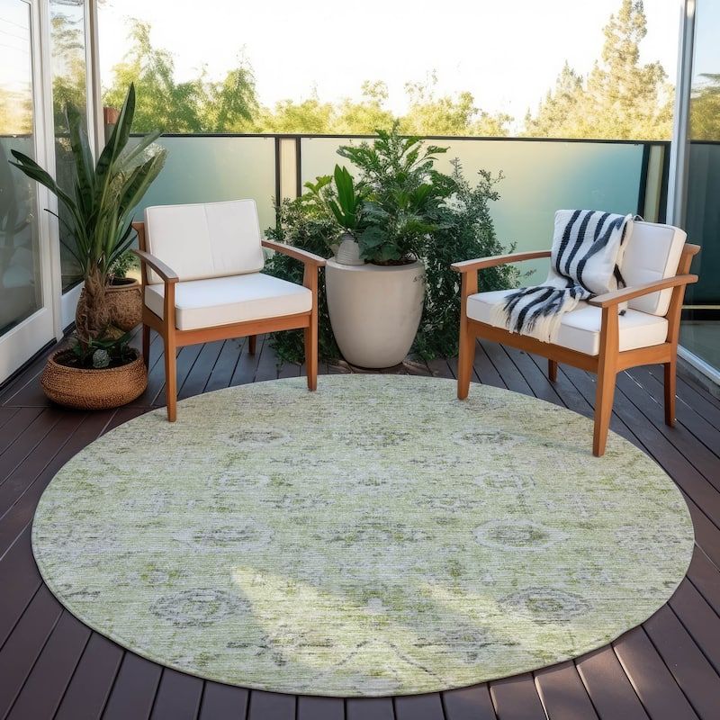 Machine Washable Indoor/ Outdoor Vintage Traditional Chantille Rug