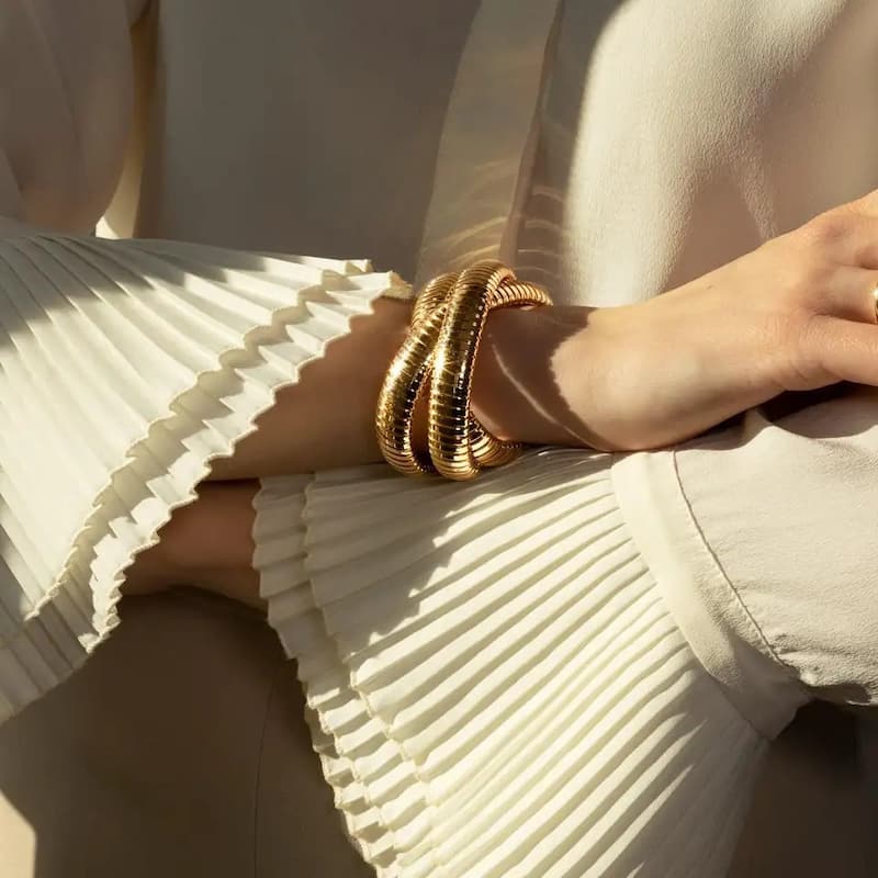 Curata Italian 18k Yellow Gold 7" Tubogas 3-Strand Rolling Slip-On Bangle Bracelet - 24mm x 7"