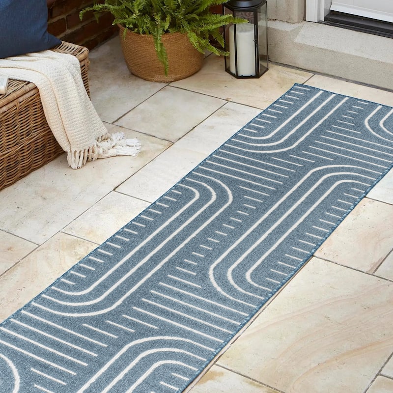 JONATHAN Y Finn High-Low MidCentury Modern Arch Stripe Two-Tone Indoor/Outdoor Rug