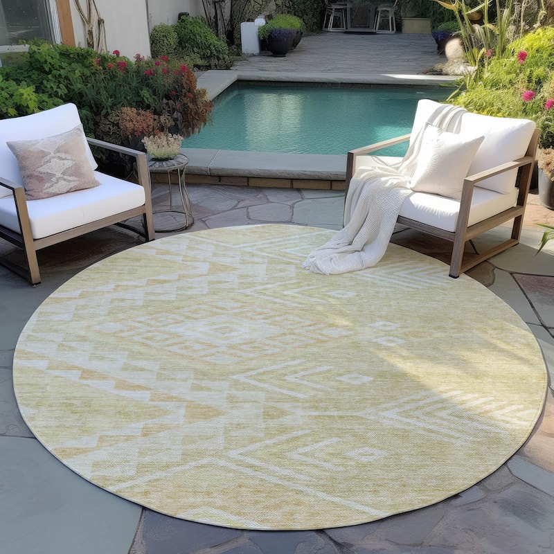 Machine Washable Indoor/ Outdoor Boho Tribal Chantille Rug