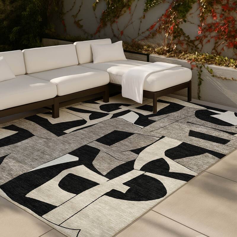 Machine Washable Indoor/ Outdoor Modern Crestone Chantille Rug