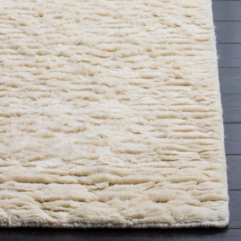 SAFAVIEH Manhattan Sesta Hand-tufted Ivory Wool Area Rug