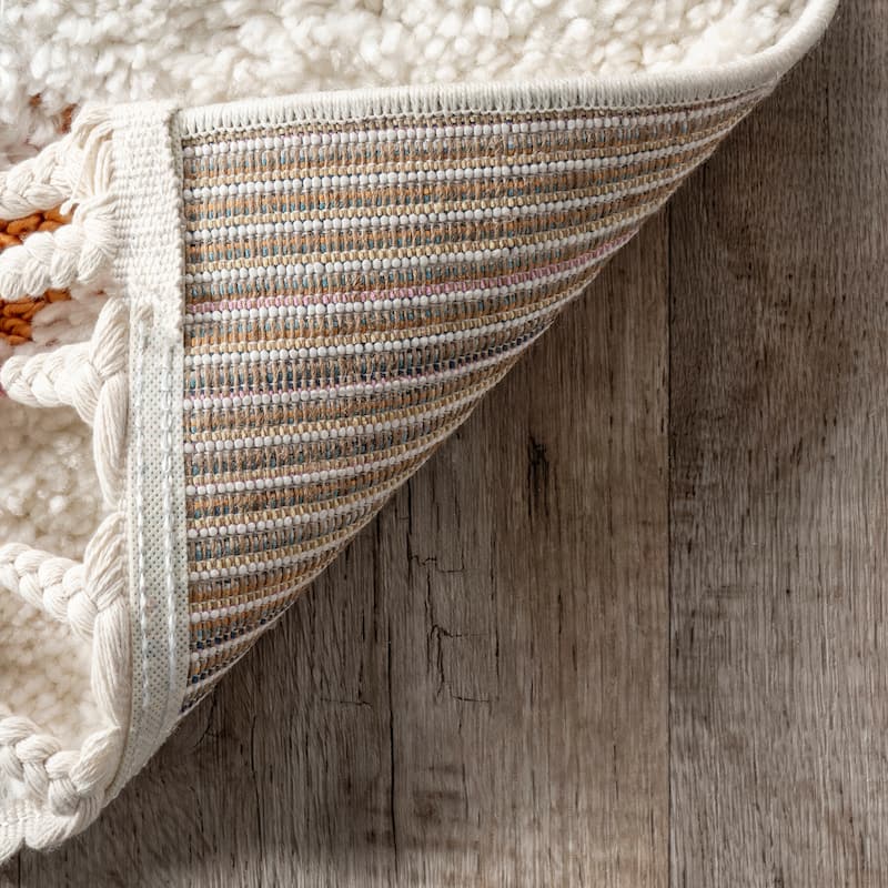 Nuloom Natalia Southwestern Shag Tassel Area Rug