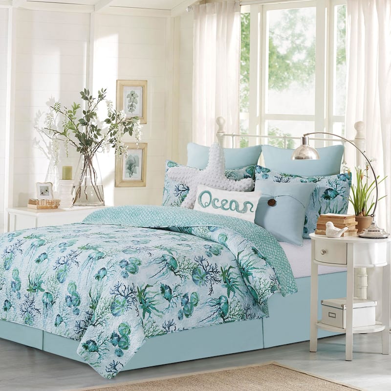 Shorecrest Beach Coastal Cotton Quilt Set - Reversible and Machine Washable - 3 Piece - King