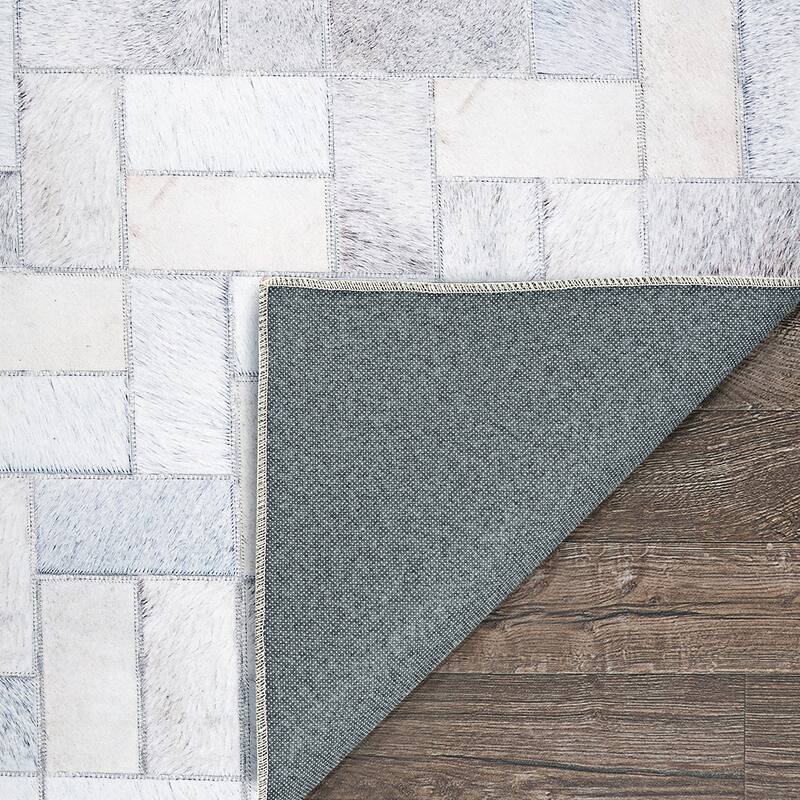 Steppe Boulder Tile Gray- Off White Area Rug